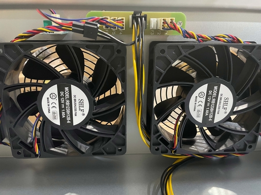Bergbau-Rig Machines AMD A68 8 Gpu BTC ETH GPU Bergbau-Rig Frame SSD 128G